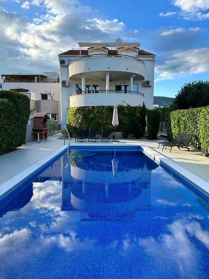Apartments Villa Ohana Kaštela Chorvatsko