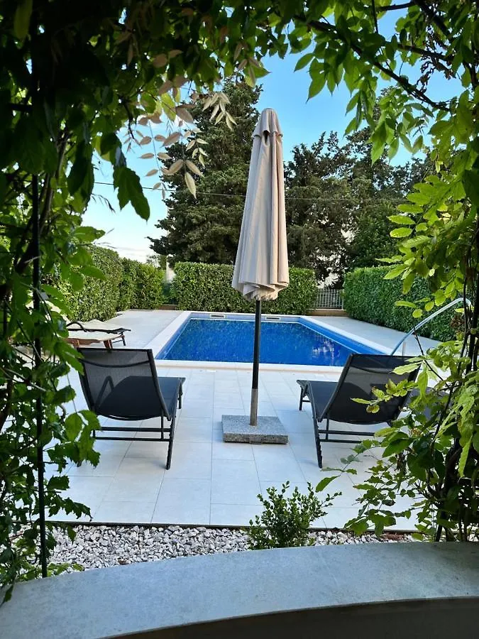 Apartments Villa Ohana Kaštela